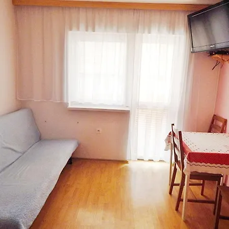 Apartment U Dedu A Babky *